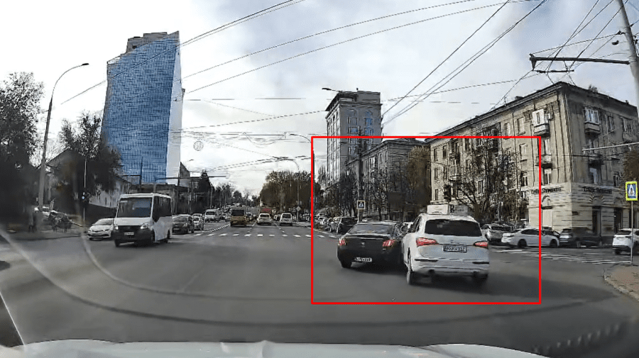 STOP CADRU cu un accident produs pe strada Mihai Viteazul. Cine se face vinovat?