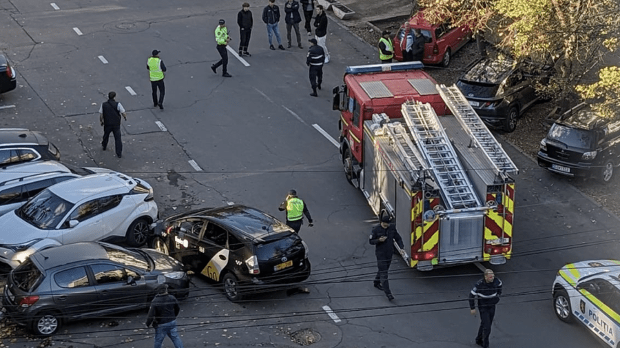 Tânăra din Capitală, prinsă între două mașini, a fost operată timp de patru ore