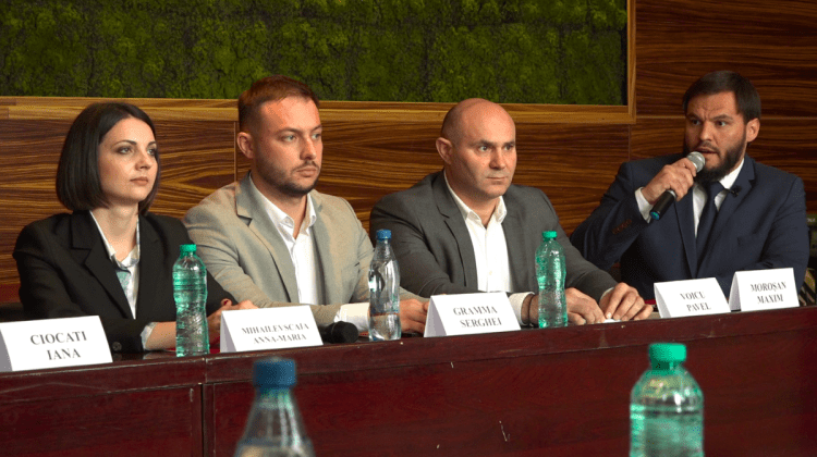 Dezbateri eșuate la Bălți! Moroșan l-a așteptat în zadar pe Petkov și a reacționat nervos la întrebările presei – VIDEO