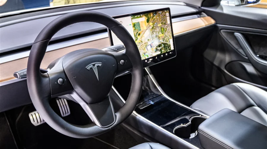 Tesla vrea să lanseze cea mai ieftină mașină electrică. Cât ar putea costa acesta