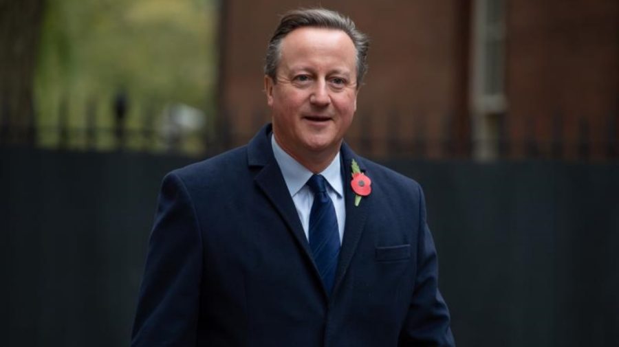 Noul ministru de externe David Cameron devine Lord Cameron de Chipping Norton