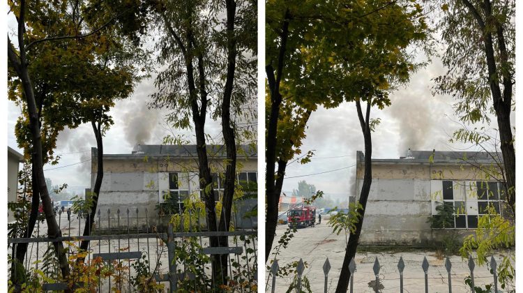 FOTO, VIDEO Incendiu la un depozit cu tehnică de la Ciocana. La fața locului s-au deplasat opt echipaje de pompieri