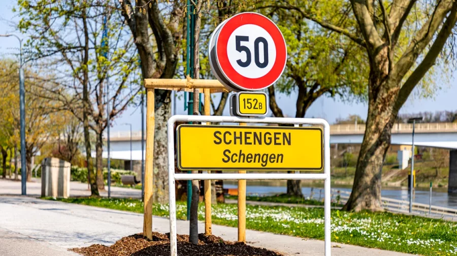 România nu intră Schengen nici în acest an. Ar fi o amânare strategică