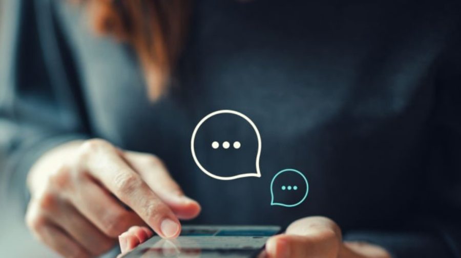 STOP CADRU Anonimi trimit SMS-uri cu tentă politică alegătorilor moldoveni și bagă zâzanie între candidați