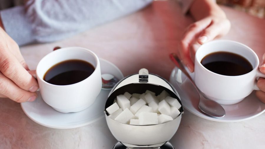 Pui zahăr în cafea? Află de ce este periculos acest obicei