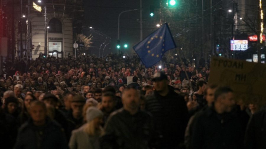 Guvernul Serbiei va organiza noi alegeri în doar 30 din cele 8.000 de secții de votare din țară. Opoziția le va boicota