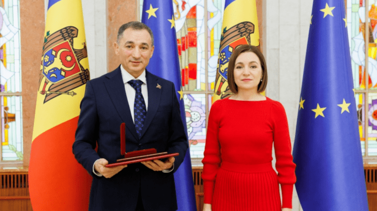 DOC Ambasadorul Republicii Azerbaidjan la Chișinău, decorat cu „Ordinul de Onoare” de către președinta Sandu