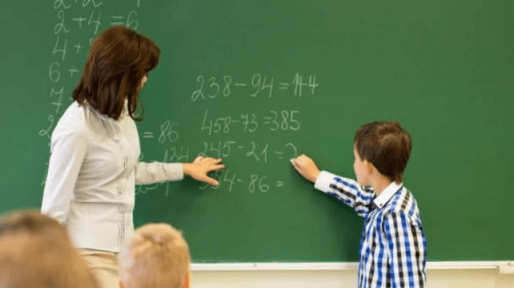 Situație CATASTROFALĂ în învățământ! Ministrul Educației: Avem un deficit de 7 000 de profesori