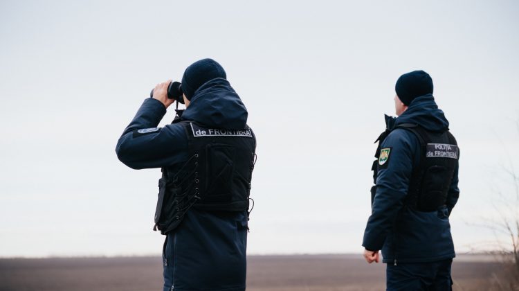 FOTO Doi ucraineni au ajuns ilegal în Moldova. Cât urmau să achite pentru a ajunge la Comrat