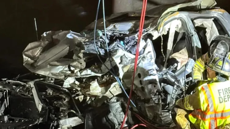 Un șofer, rămas blocat în mașină după un accident, a fost găsit în viață după șase zile. Cum a supraviețuit