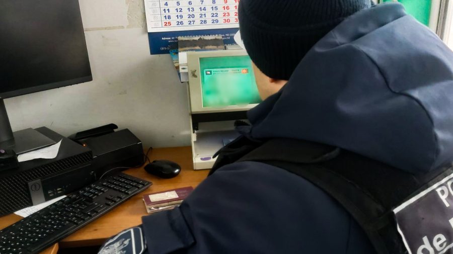 Povestea unui cetățean turc, prins la vamă cu un permis de conducere falsificat. Ce a declarat polițiștilor