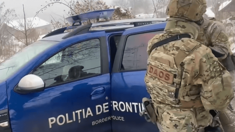 VIDEO Percheziții la Ștefan Vodă. Doi bărbați au fost reținuți pentru 72 ore