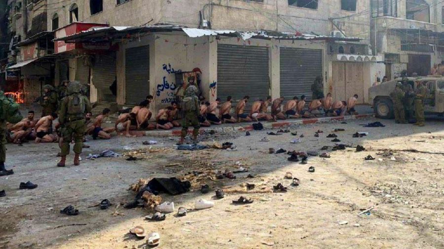 VIDEO Imagini din Gaza arată soldaţi israelieni reţinând zeci de bărbaţi având doar lenjerie intimă