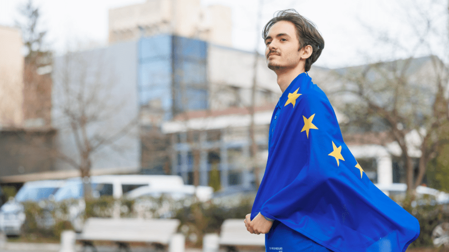 Experți: Înainte de a cere reforme de la Moldova și alți candidați, UE trebuie să fie capabilă să se reformeze pe sine