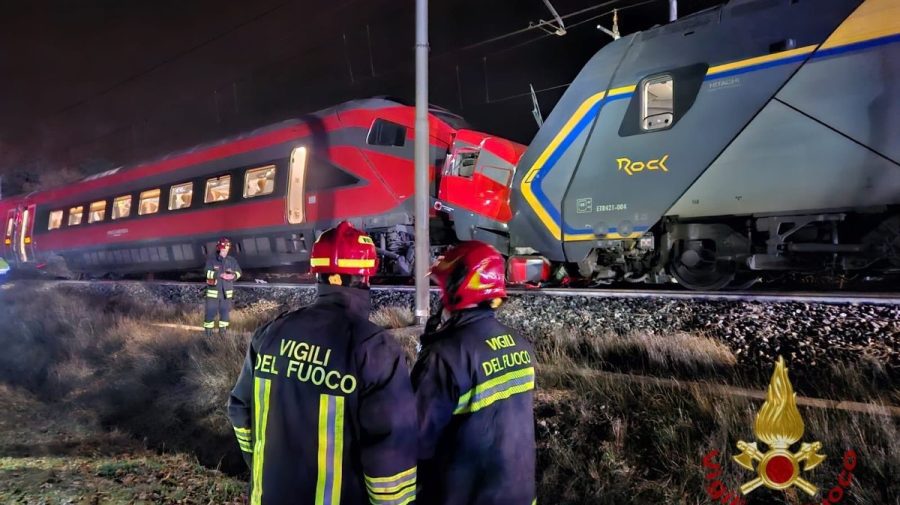 VIDEO Italia: Cel puţin 17 răniţi în urma unei coliziuni între două trenuri