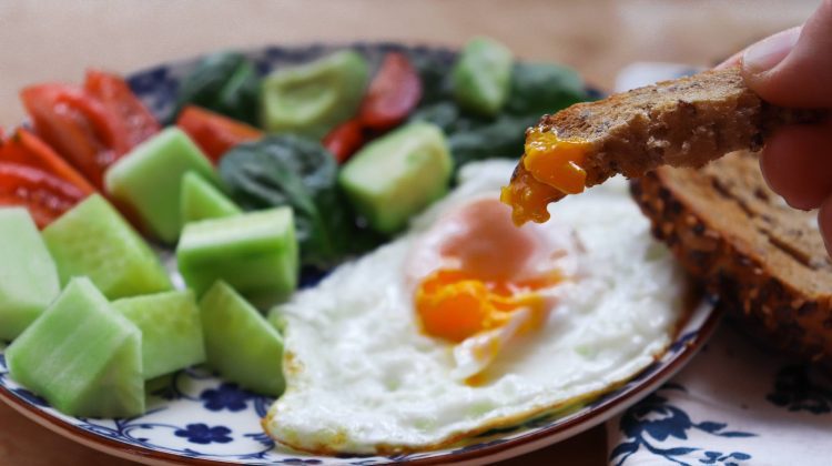 Mic dejun bogat în proteine pentru pierderea în greutate