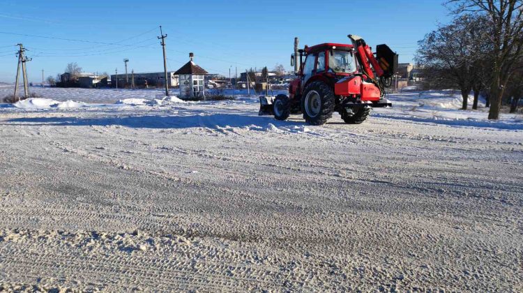 FOTO și informații de la ASD: Trei drumuri regionale din raionul Cantemir sunt blocate