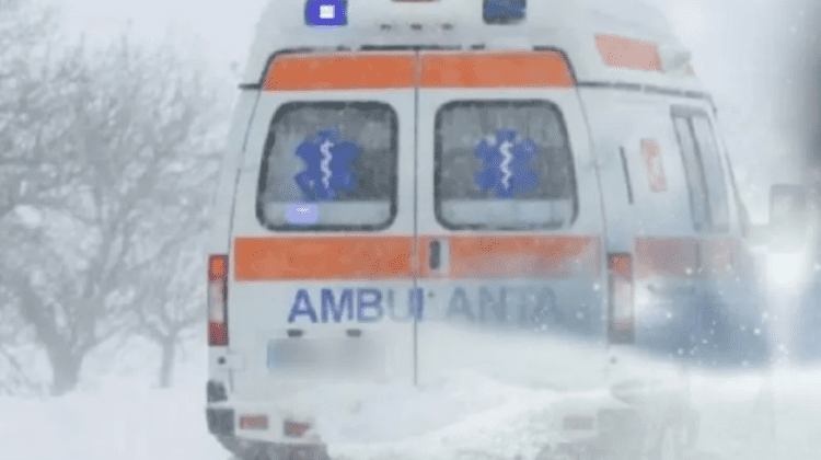 A născut în ambulanță, în drum spre maternitate. Povestea unei femei din Ungheni