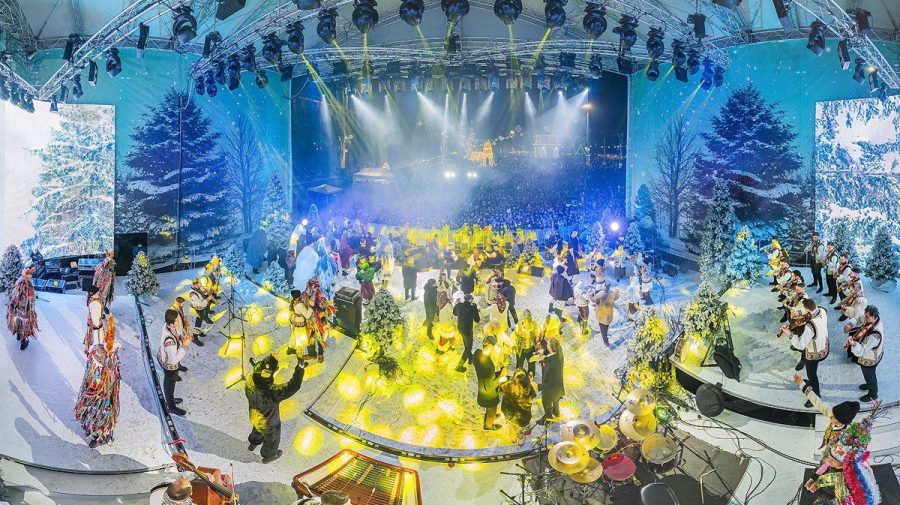 Distracție în PMAN. Spectacolul de muzică populară şi obiceiuri de iarnă va fi transmis în DIRECT pe RLIVE TV