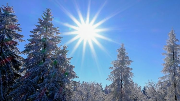 Soare cu dinți în ultima zi a lunii lui „Gerar”! Ce temperaturi prognozează meteorologii pentru miercuri