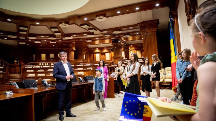 Număr-record de vizitatori la Parlamentul Republicii Moldova, înregistrat în anul 2023. Majoritatea, din raioane