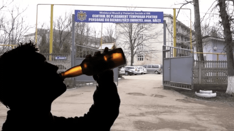 VIDEO O pacientă de la Internatul Psihoneurologic din Bălți ar fi murit în urma unei intoxicații cu alcool