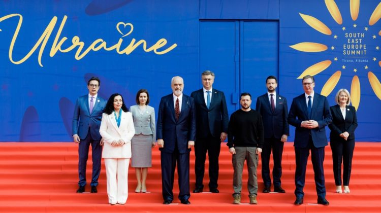 FOTO, VIDEO Cu prilejul summitului Ucraina-Europa de Sud-Est, Maia Sandu și Vladimir Zelenski au avut o discuție