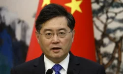 Fostul ministru chinez de Externe a „demisionat“ din postul de deputat. Nu a mai apărut în public de mai multe luni