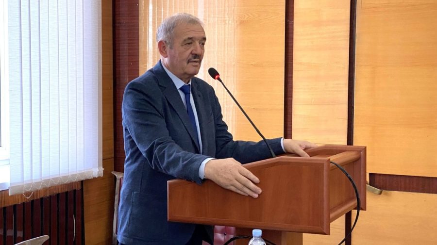 Un conferențiar universitar de la Bălți, vinovat de hărțuire sexuală și corupere activă, va continua să profeseze