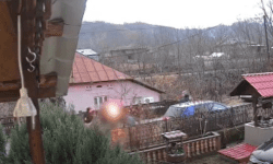 Trei băieți i-au dat foc unui bărbat, în România, ca să se distreze. Victima are 55 de ani
