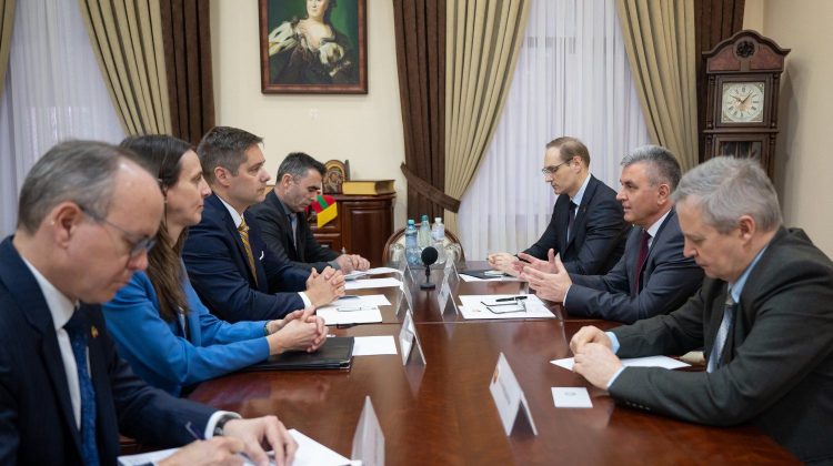 VIDEO de la Guvern: Întâlnirea lui Smith cu Krasnoselski nu are legătură cu reuniunea de la Tiraspol