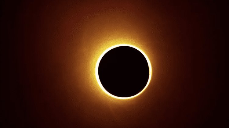 Eclipsă totală de Soare în 2024: Ziua în care o vom putea vedea