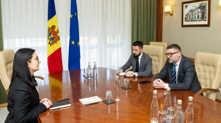 FOTO Viceprim-ministra pentru integrare europeană, Cristina Gherasimov, și-a început activitatea în forță