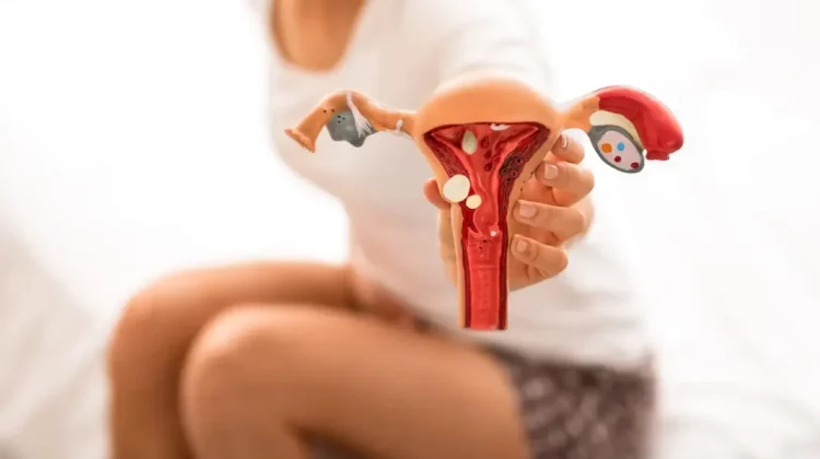 VIDEO Un ginecolog explică de ce la majoritatea femeilor menstruația începe într-o zi de joi sau vineri