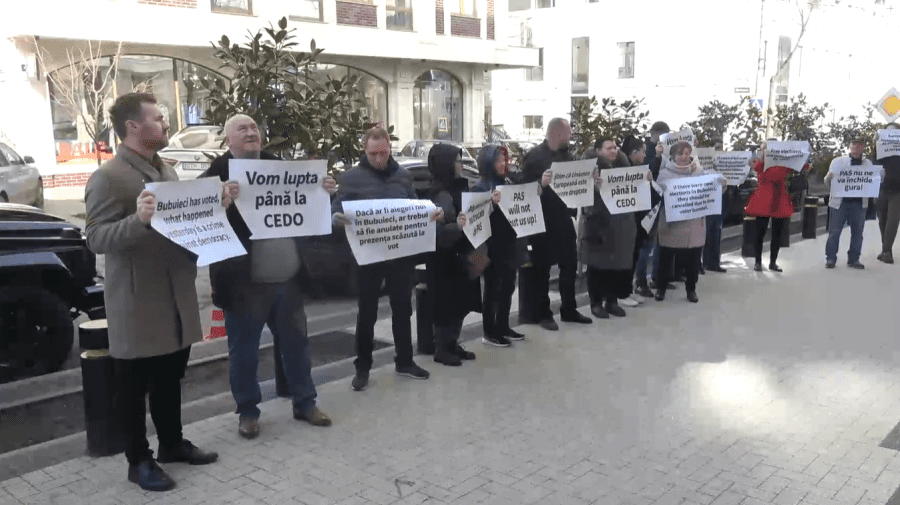VIDEO Vom lupta până la CEDO! Flashmob în fața Delegației UE la Chișinău, după alegerile repetate la Bubuieci