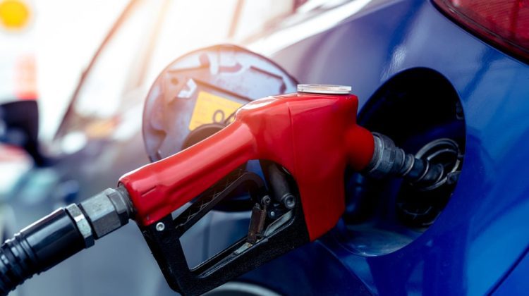 ANRE a afișat noile prețuri la carburanți. Prețul unui litru de motorină crește cu 12 bani