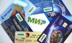Băncile armene nu vor mai accepta carduri ale sistemului rusesc de plăți „MIR”