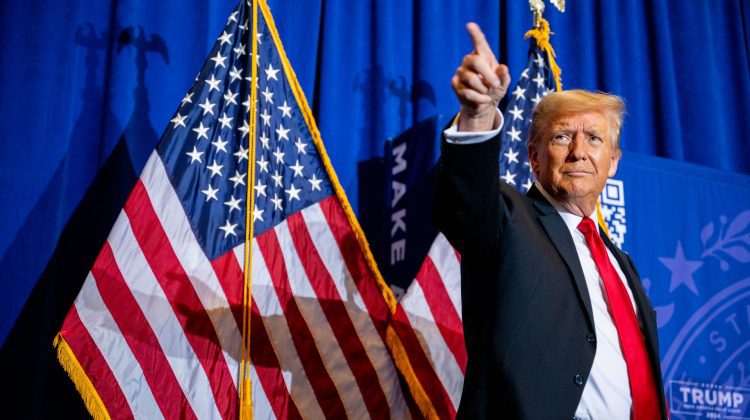 Donald Trump a câștigat primarele republicane din cinci state