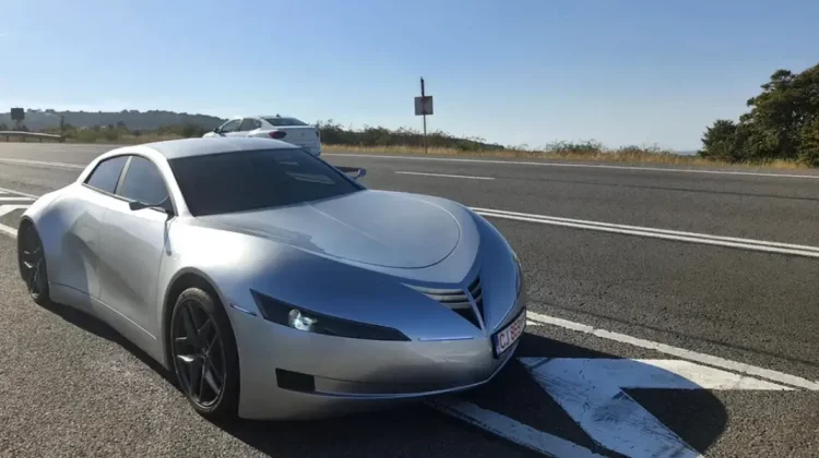 VIDEO Prețul de lux cu care se vinde „Tesla de Cluj” – prima mașină electrică made în România