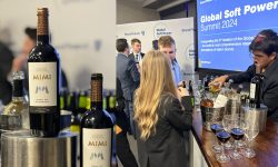 Moldova îşi promovează vinurile şi atracţiile turistice, în cadrul Global Soft Summit, desfăşurat la Londra