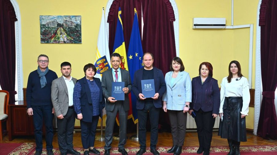 FOTO Primăria Chişinău a semnat un Acord de Colaborare cu un centru de caritate pentru refugiați