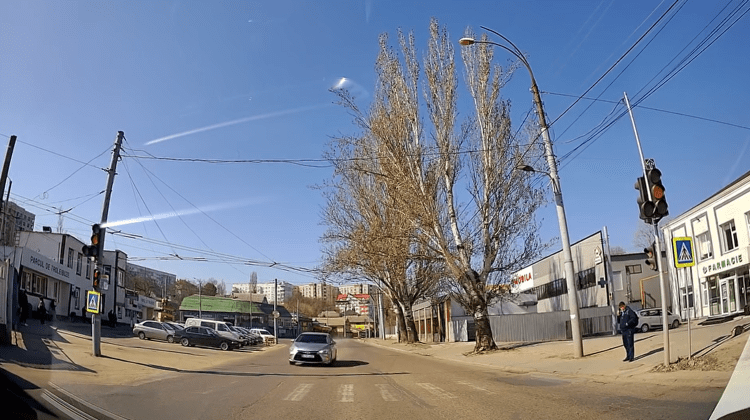 STOP CADRU cu un șofer care circulă agresiv prin Chișinău