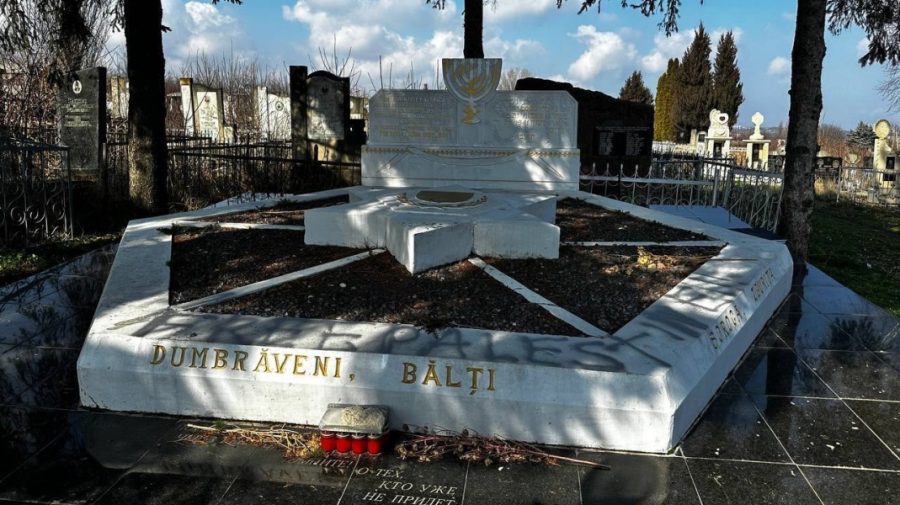 Poliția – pe urmele autorilor „textului interzis” inscripționat pe un monument din pădurea Cosăuți