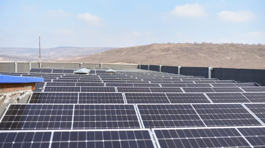 Europa a produs volum record de energie electrică în martie. Prețul pentru un MWh au scăzut cu 36 de euro