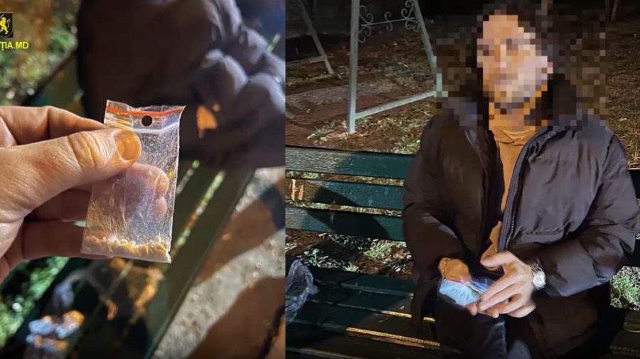 VIDEO Tânăr, prins pe o stradă din capitală cu droguri în buzunar. Câte pachețele avea la el
