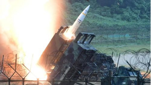 SUA ar fi trimis în secret Ucrainei peste 100 de rachete cu rază lungă ATACMS