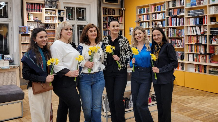 „Biblioteca de Oameni”, un proiect care promovează incluziunea și coeziunea socială, organizat de Fabrica de Fericire
