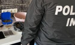 VIDEO Depozit cu droguri de 4.500.000 de lei, descoperit la Botanica. Suspectul a fost reținut în flagrant