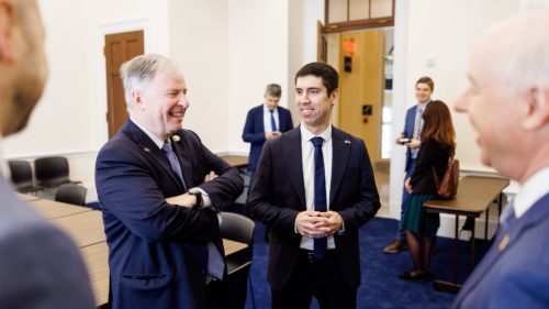 FOTO Vicepremierul Popșoi a discutat cu co-președinții grupului de prietenie pentru Moldova din cadrul Congresului SUA