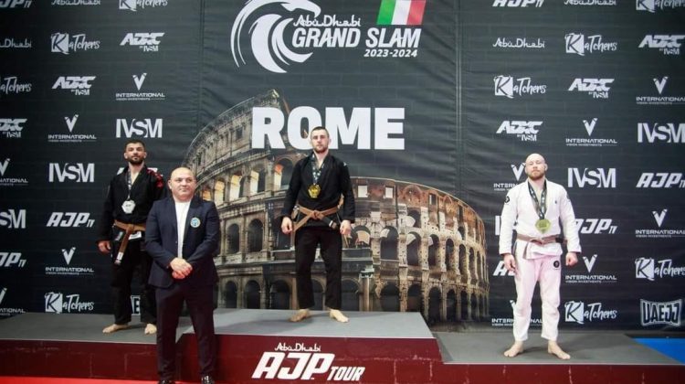 Luptătorul Mircea Bragagiu a obținut primul loc la Jiu-Jitsu la nivel European